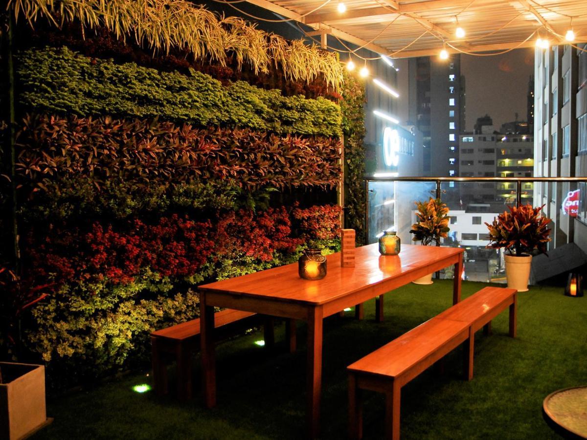 Alpes Lima Kennedy Hostel Екстериор снимка